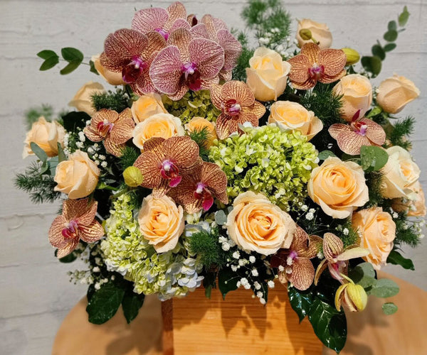 Send Flowers To Gia Lai