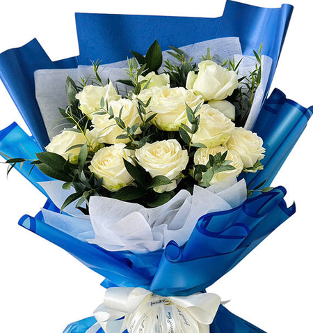12 White Roses Bouquet Vietnamese Flowers