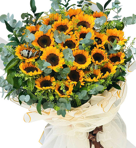 Golden Success Flowers Vietnam