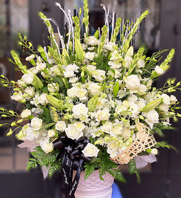 Sympathy Vases Vietnam - Vietnamese Flowers