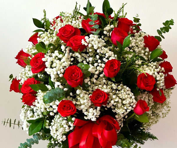 Top Flowers That Symbolize Love