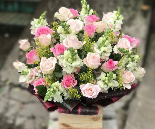Send Flowers To Binh Thuan
