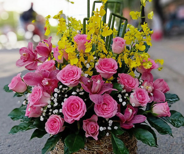 Send Flowers To Dak Nong