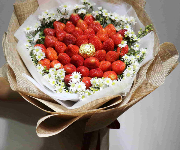 Send Strawberries Bouquet To Vietnam