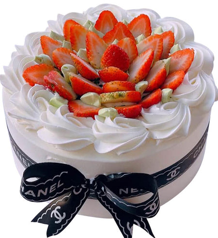 Cute Berry Cloud Cake Vietnam