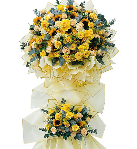 Golden Fortune Flowers Stand Vietnam