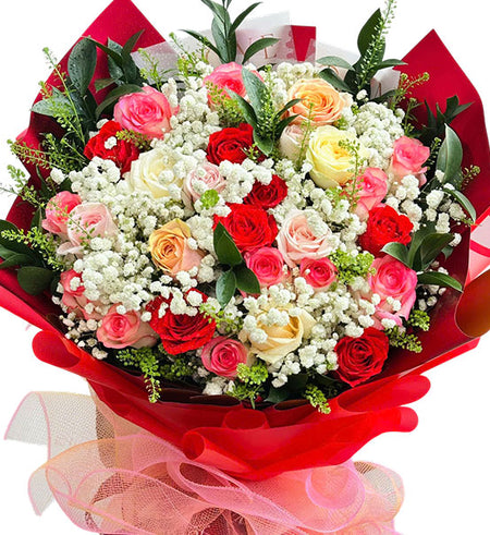 Lovely Rose Charm Bouquet Vietnamese Flowers