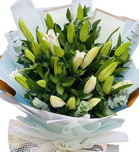 Luxury White Lily Bouquet Vietnam