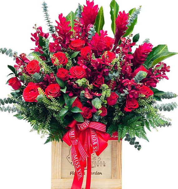 Mom’s Floral Hug Basket Vietnam