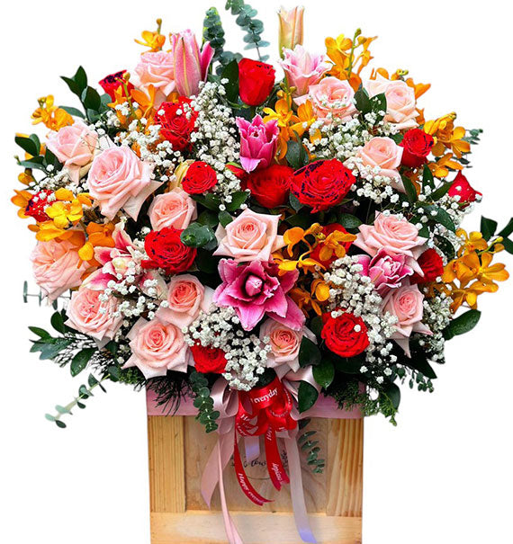 Warm Hugs Mom Basket Vietnamese Flowers