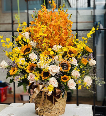 Vietnamese Teacher's Day Flowers 01 - Vietnamese Flowers